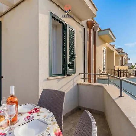 Casa Elena By Vivimy بيت للعطل